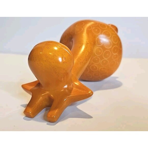 Hand Carved Afrikiko Soapstone Orange Giraffe Figurine Made in Kenya 7.5" Tall - Picture 6 of 7
